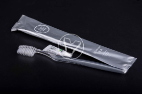 Зубная щетка в инд. упаковке 